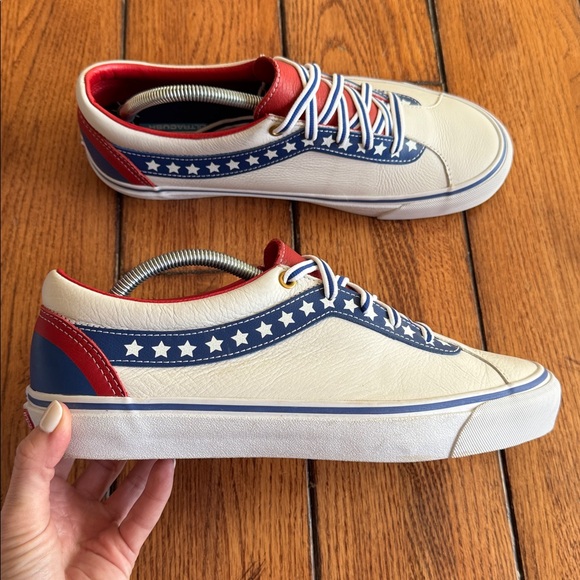 Vans Evil Knievel Bold Ni Stars Skate Shoes Americana 721278 Men's Size 10.5